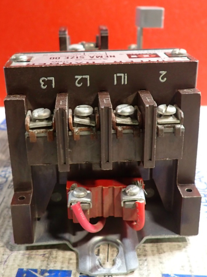 Cutler Hammer A11AN0 Size 00 Starter 1 Phase 9 Amp w/ 1945-1 Coil TESTED S938