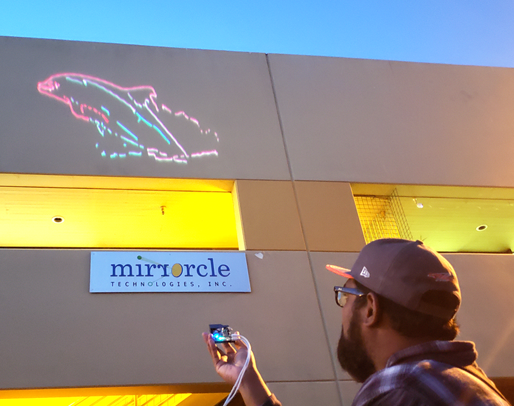 Mirrorcle Playzer X-Series (MEMS-based Vector Graphics Laser Projector)