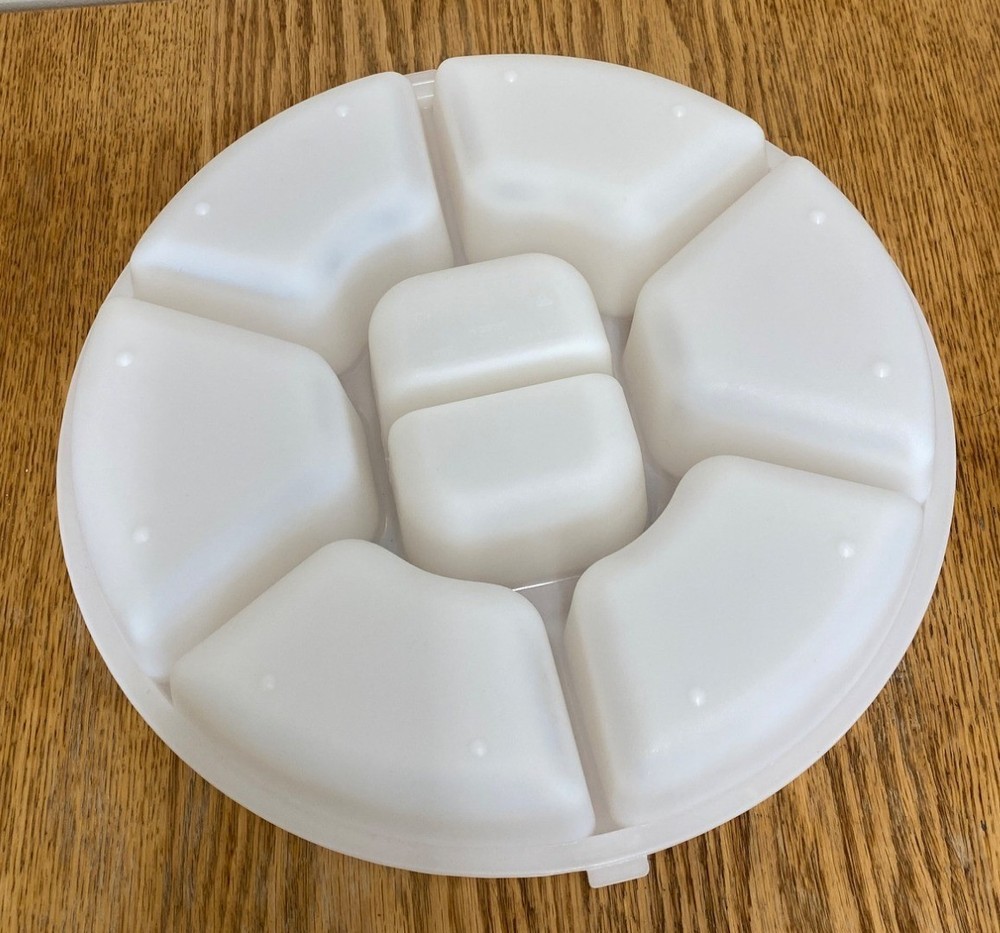 Round Plastic Divided Party Serving Platter