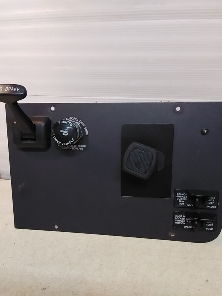 Freightliner Switch Panel Dash Panel 22-60660-000