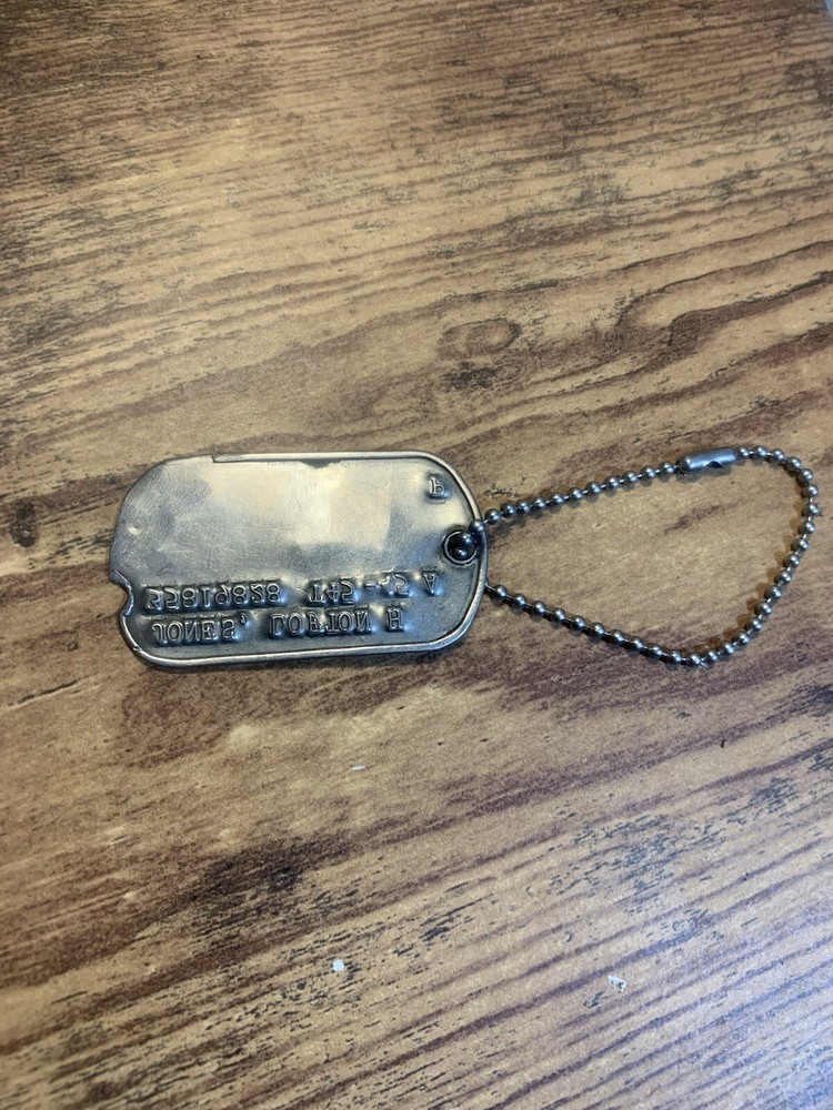 WWII US Dog tag with small chain Jones, Lofton H