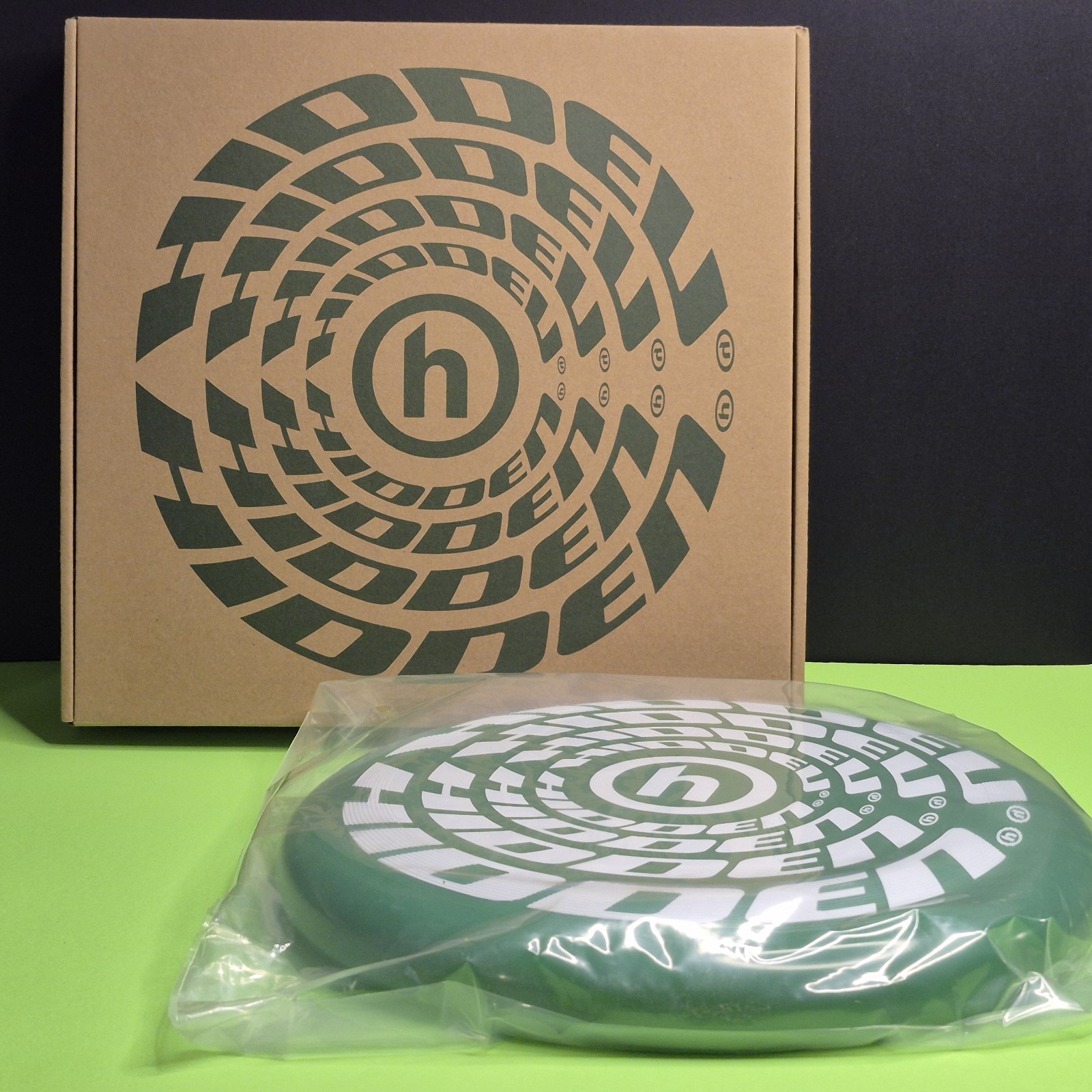 HIDDEN NY NEW YORK ACCESSORIES! VOL DISCOUNT BUNDLE! AASICS UMBRO AND WANDER