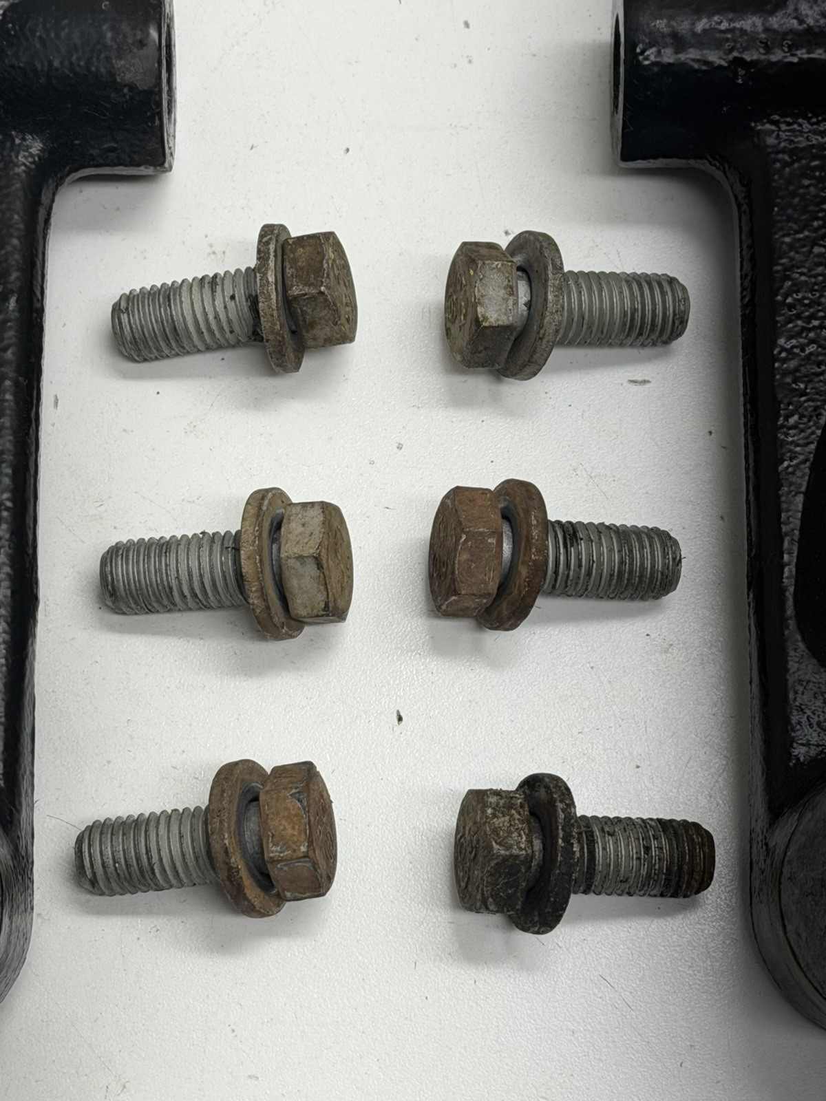 01 - 06 Chevy Silverado GMC Sierra HD 2500 3500 Front Tow Hooks & Hardware A45