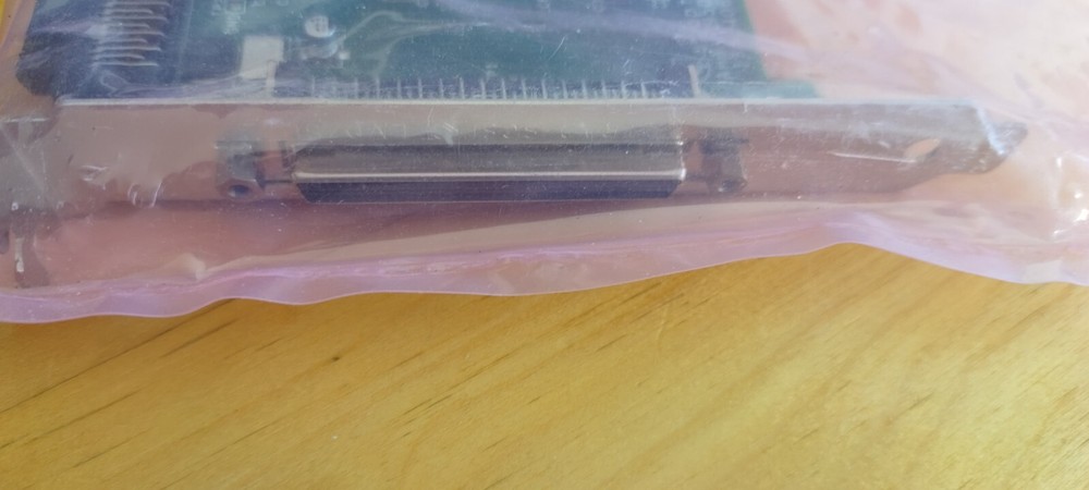 Adaptec AHA-3950U2D - Sealed