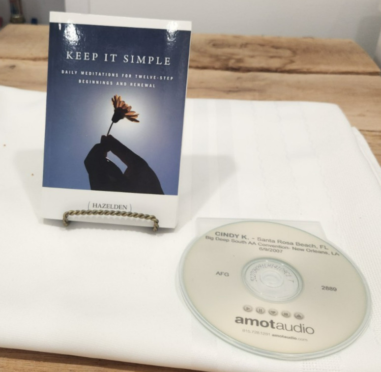 AA Keep It SimpleDaily Reader Book And AA Circuit Speaker CD Cindy K