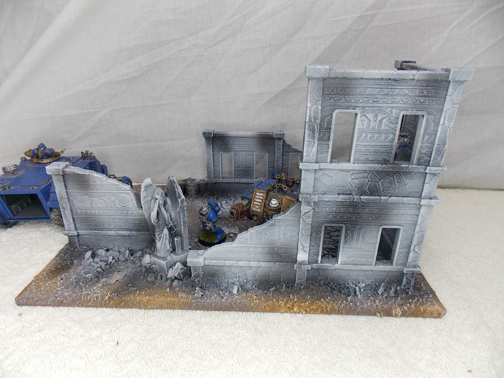 WARGAMING TERRAIN PAINTED BUILDING