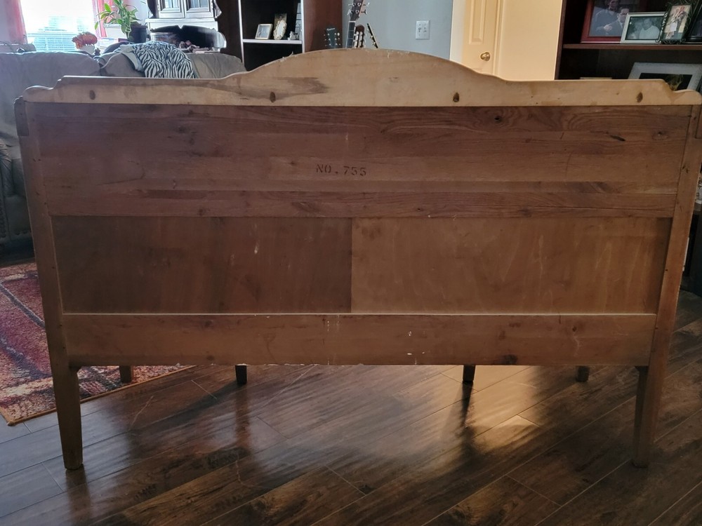 BUFFET CABINET ANTIQUE