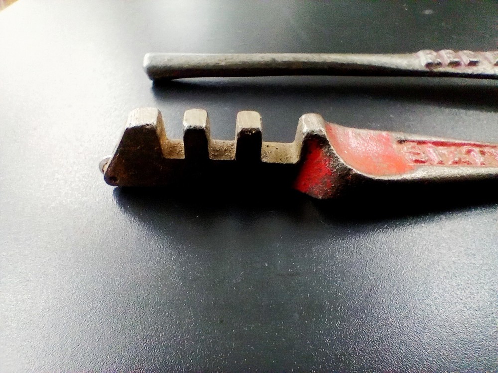 Vintage Pair, Red Devil, Sixty, Glass Cutters. Cutting Etching Tools