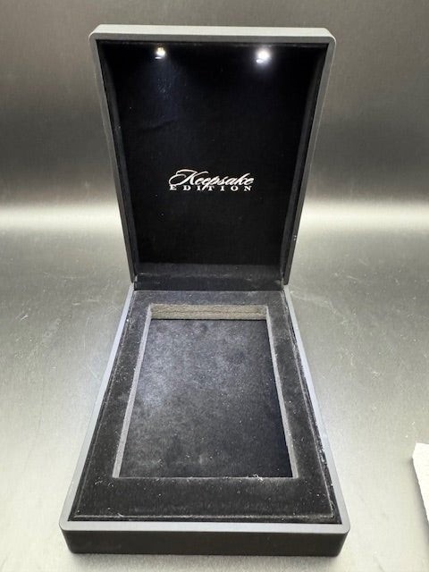 KEEPSAKE ILLUMINTATED CARD DISPLAY