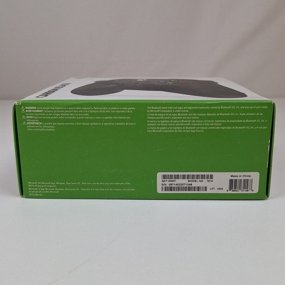 Microsoft Xbox Wireless Controller Box (Carbon Black)