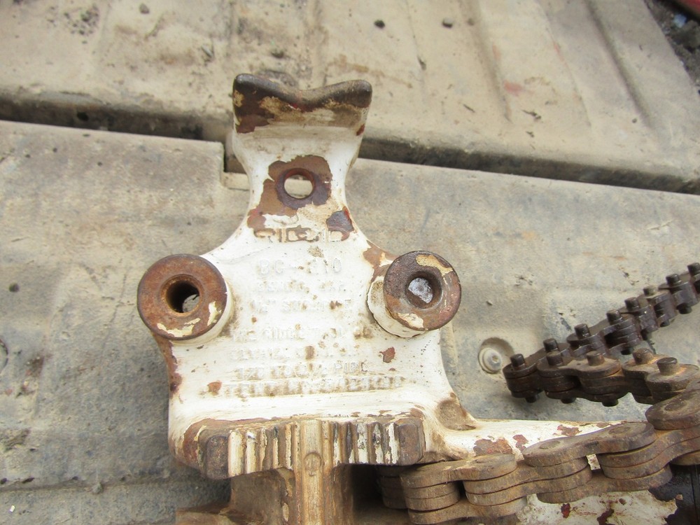 RIGID PIPE VISE bc210