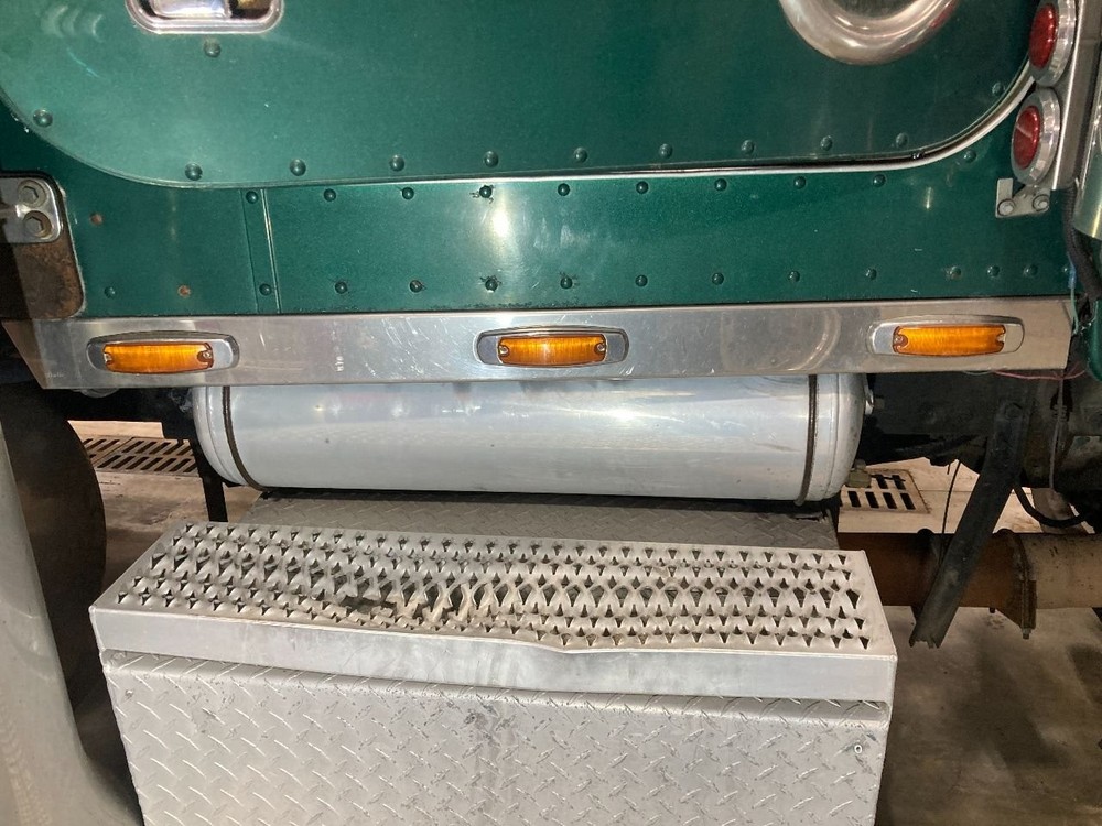 Peterbilt 379 CHROME Right/Passenger UNDER DOOR Panel