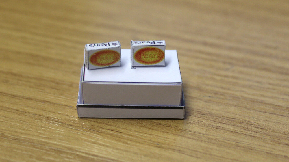 DOLLS HOUSE 2 Boxes Pears Soap