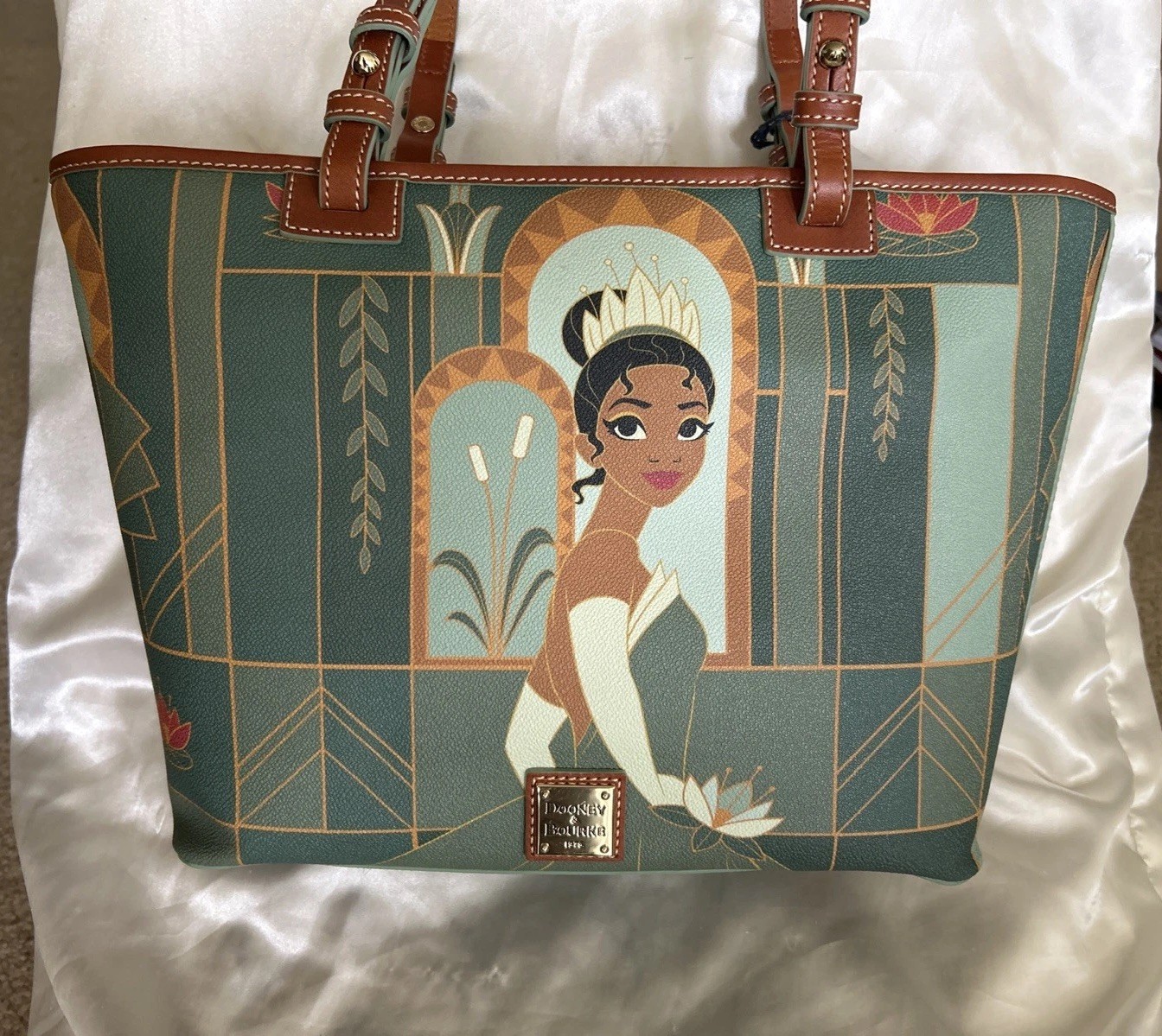 NEW TAGS DISNEY PARKS DOONEY BOURKE PRINCESS TIANA GREEN/BROWN LEATHER TOTE
