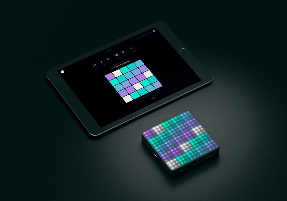 ROLI Lightpad Block illuminated pressure responsive Motion