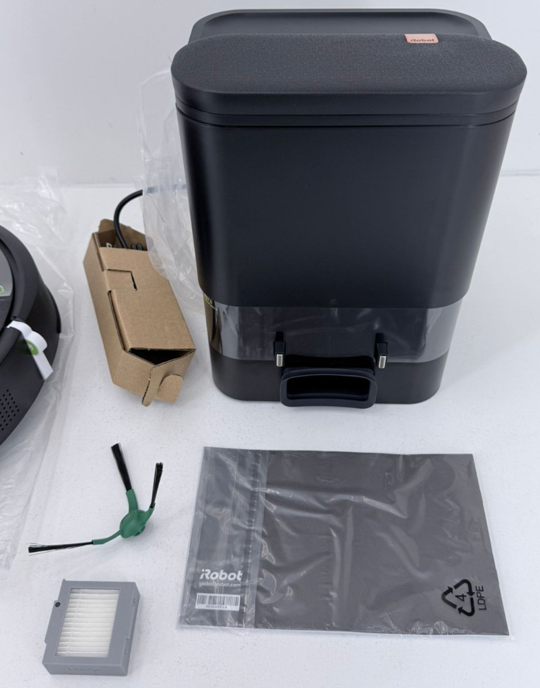 iRobot - Roomba Max 705 Vacuum + AutoEmpty Dock