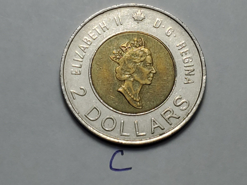 2000 CANADA KNOWLEDGE 2 Dollar Toonie Coin c2