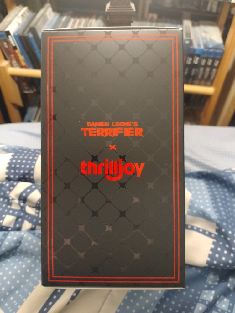 Thrilljoy Pix! Terrifier Sienna Chase W/Protector