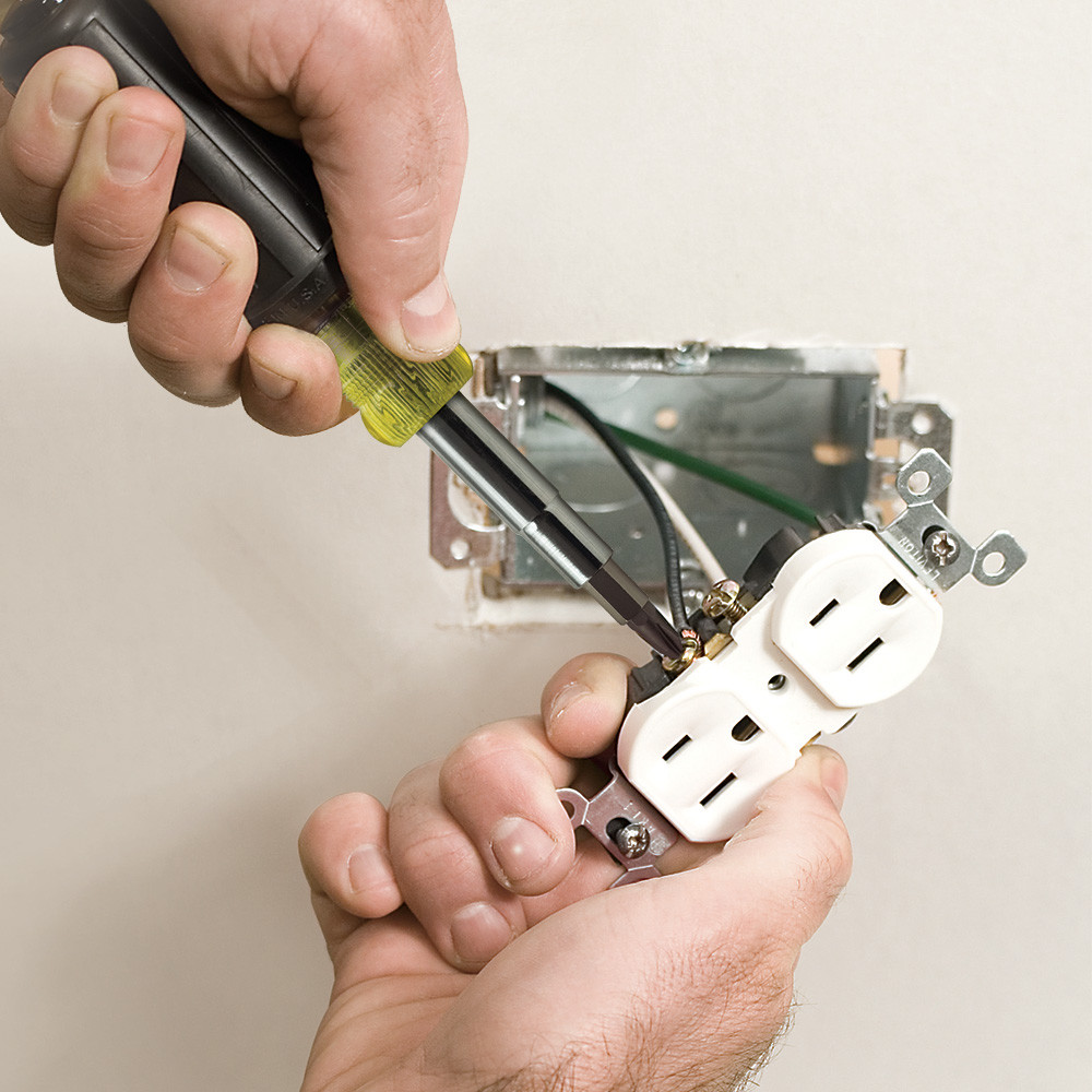 Klein Tools 32477 Multi-Bit Screwdriver / Nut Driver, 10-in-1, Phillips, Slotted