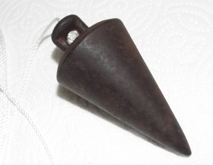UNMARKED ANTIQUE PLUMB BOB WITH NEW LINE READ!!!