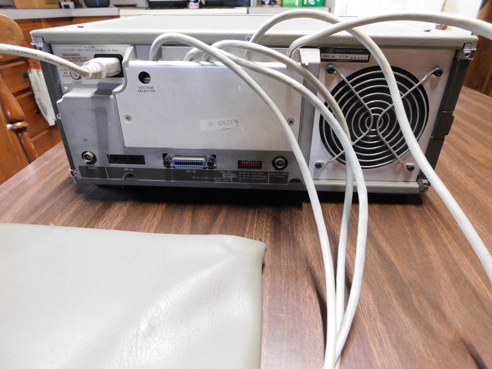 Hewlett Packard HP 1631D logic analyzer/Digital scope