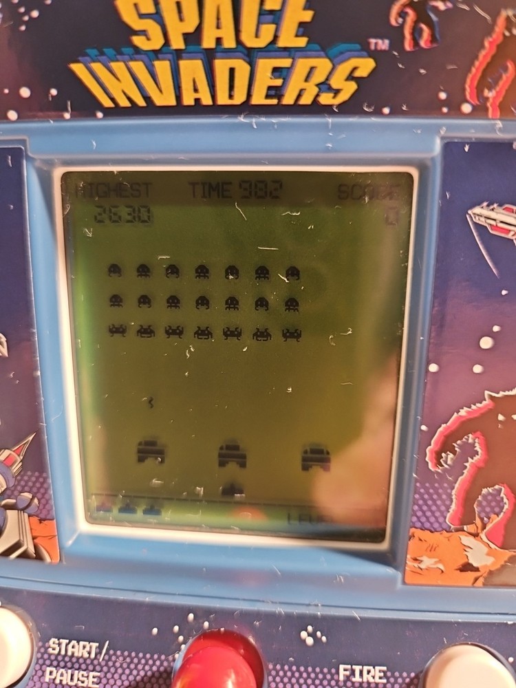 Pac-Man and Space Invaders Handheld Retro Mini Arcade Machines Tested BUNDLE