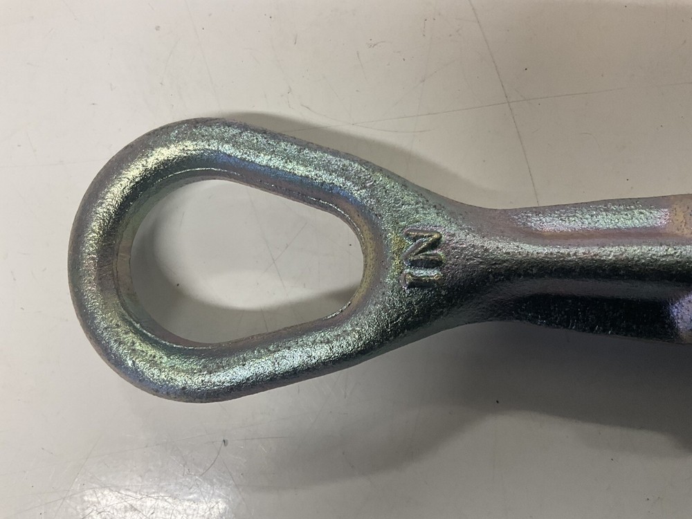 Towing eye/hook for BMW