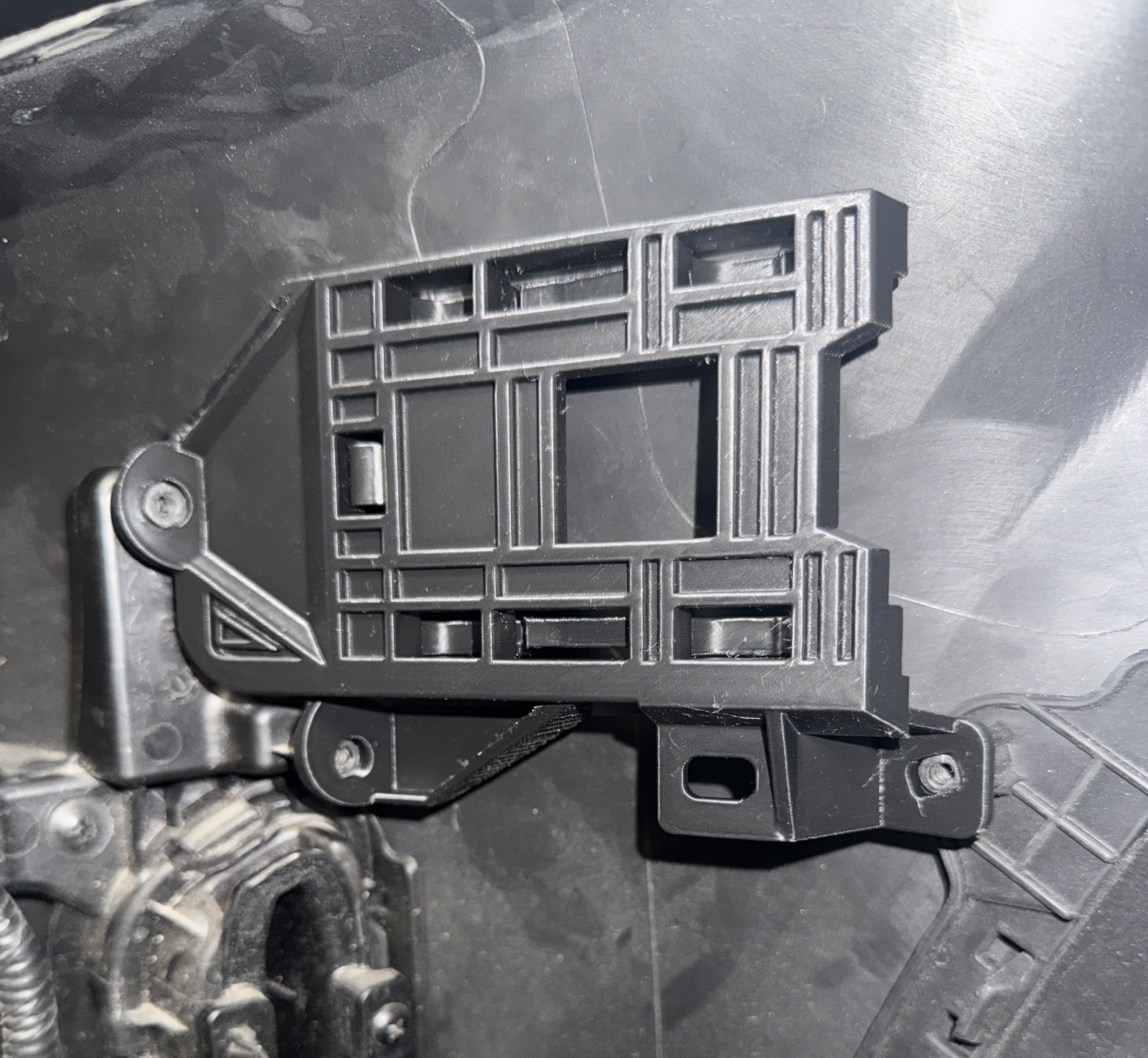 After-market 2023-2025 Kia Telluride Front-Right Blind Spot Bracket 99130-S9160