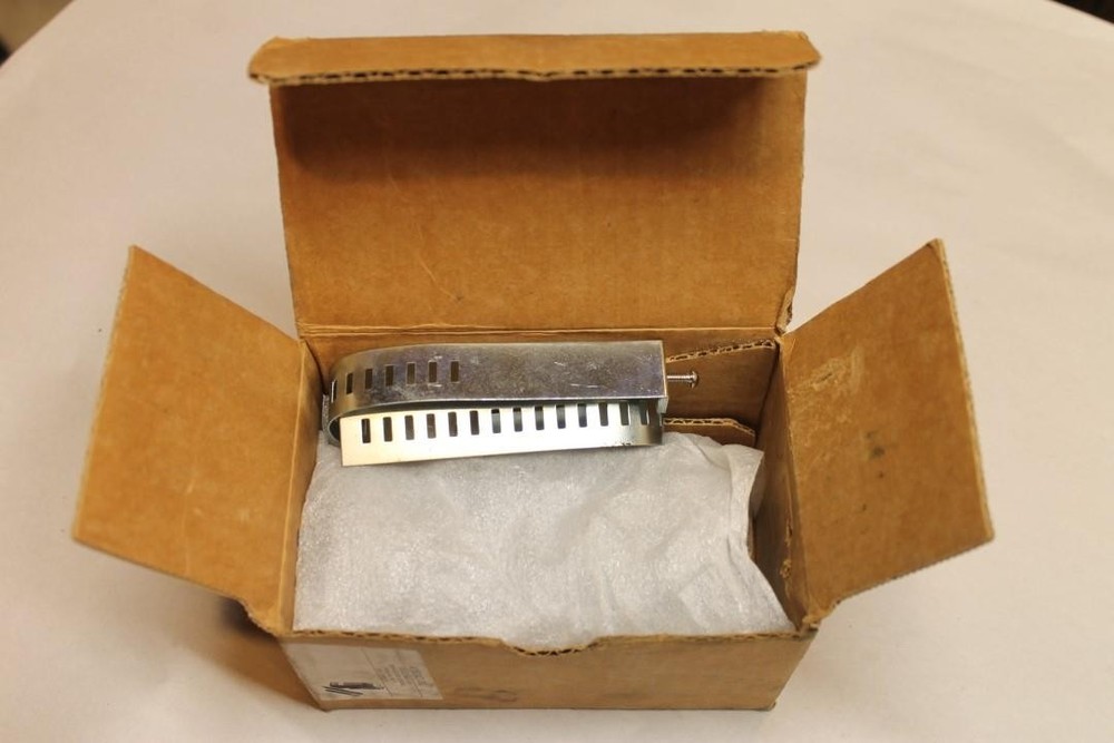 Johnson Controls A19DAC-10C Surface-Mounted Single-Stage Temperature Control ^