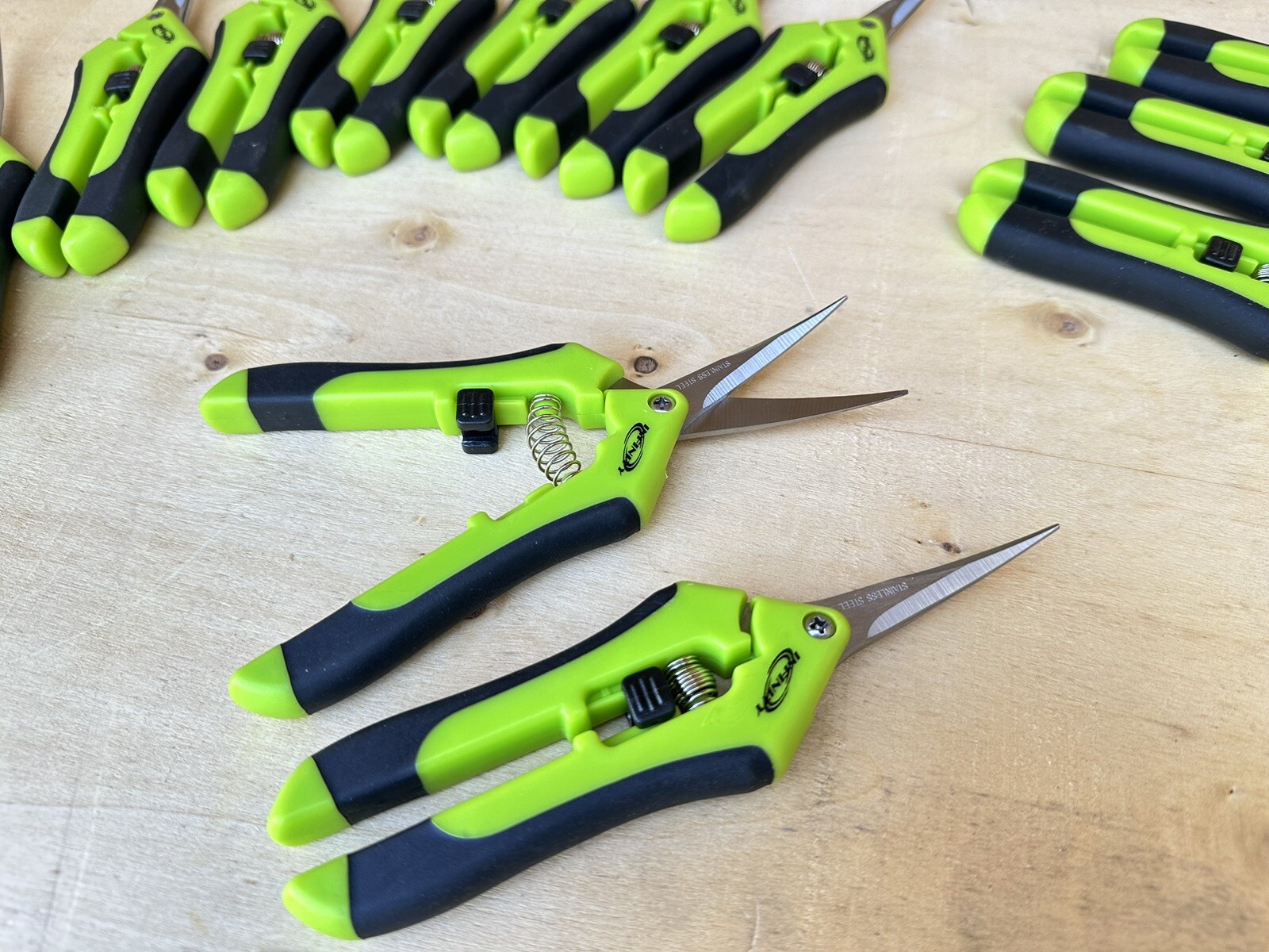 Lot 12 Curved Blade Trimming Scissor Hydroponic Leaf Bud Harvest Trim Shear