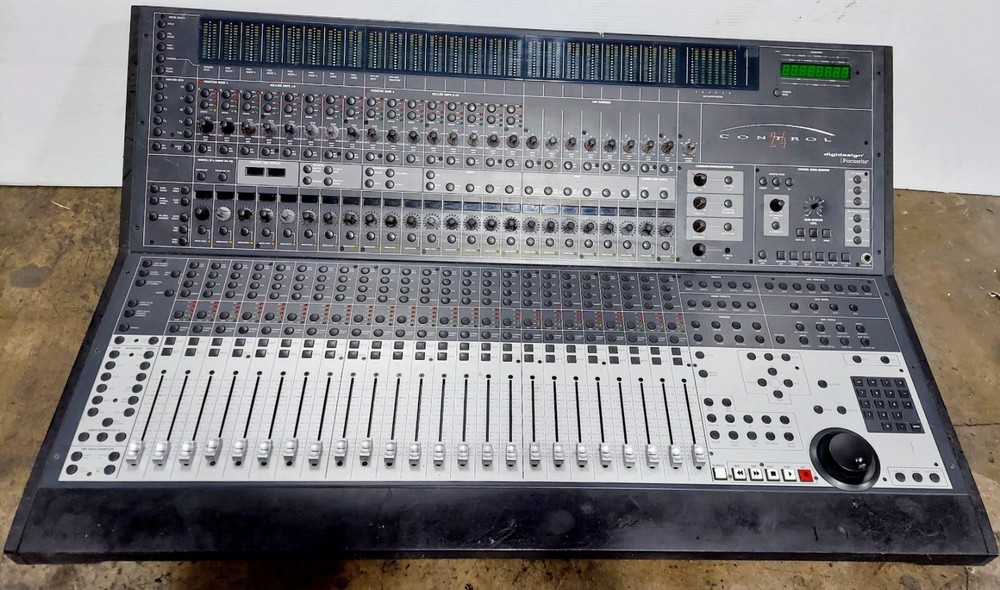 Digidesign Focusrite MC124 Control24 Protools Professional Mixer Console