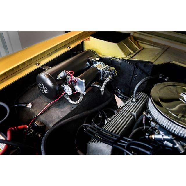 United Pacific Heavy Duty 12V 140 PSI Air Compressor & Tank Kit 46154