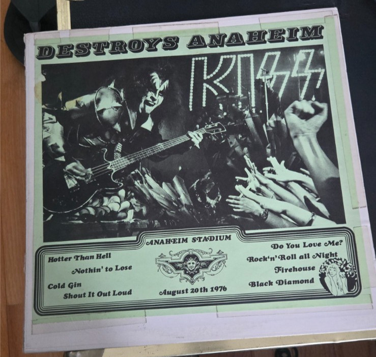 KISS *DESTROYS ANAHEIM* VINTAGE BOOTLEG