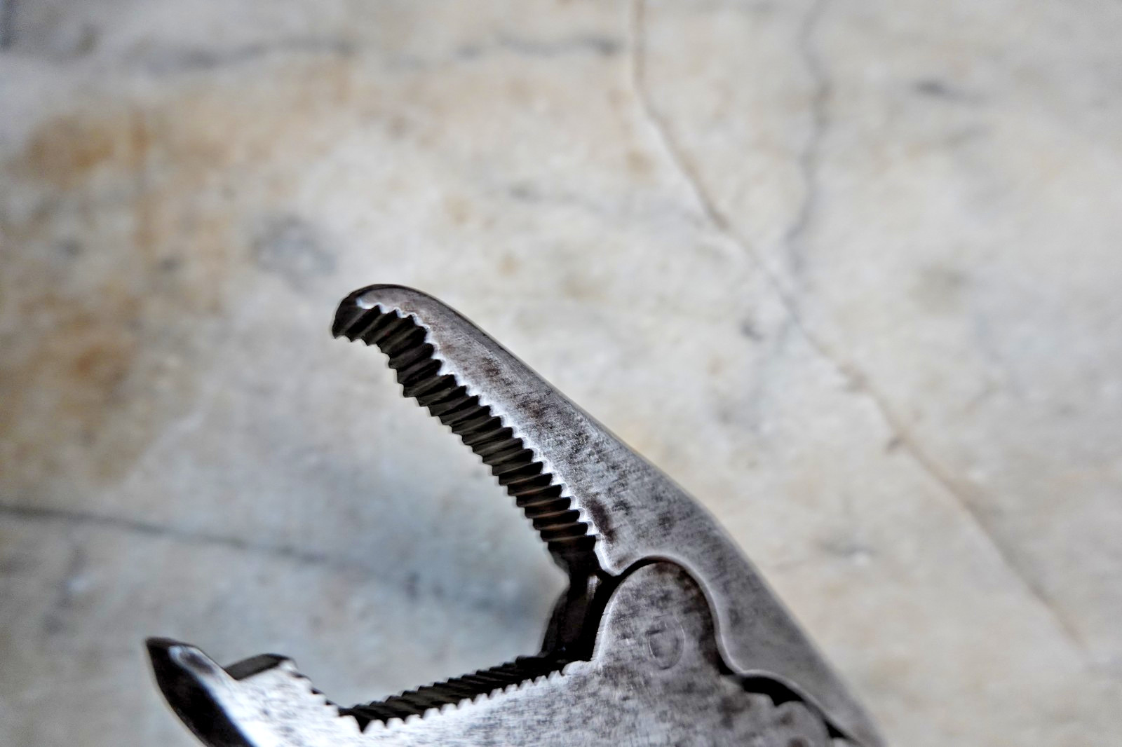 Antique RARE "PTERODACTYL" WRENCH PLIERS SCREWDRIVER PRY BAR Mechanic Carpenter