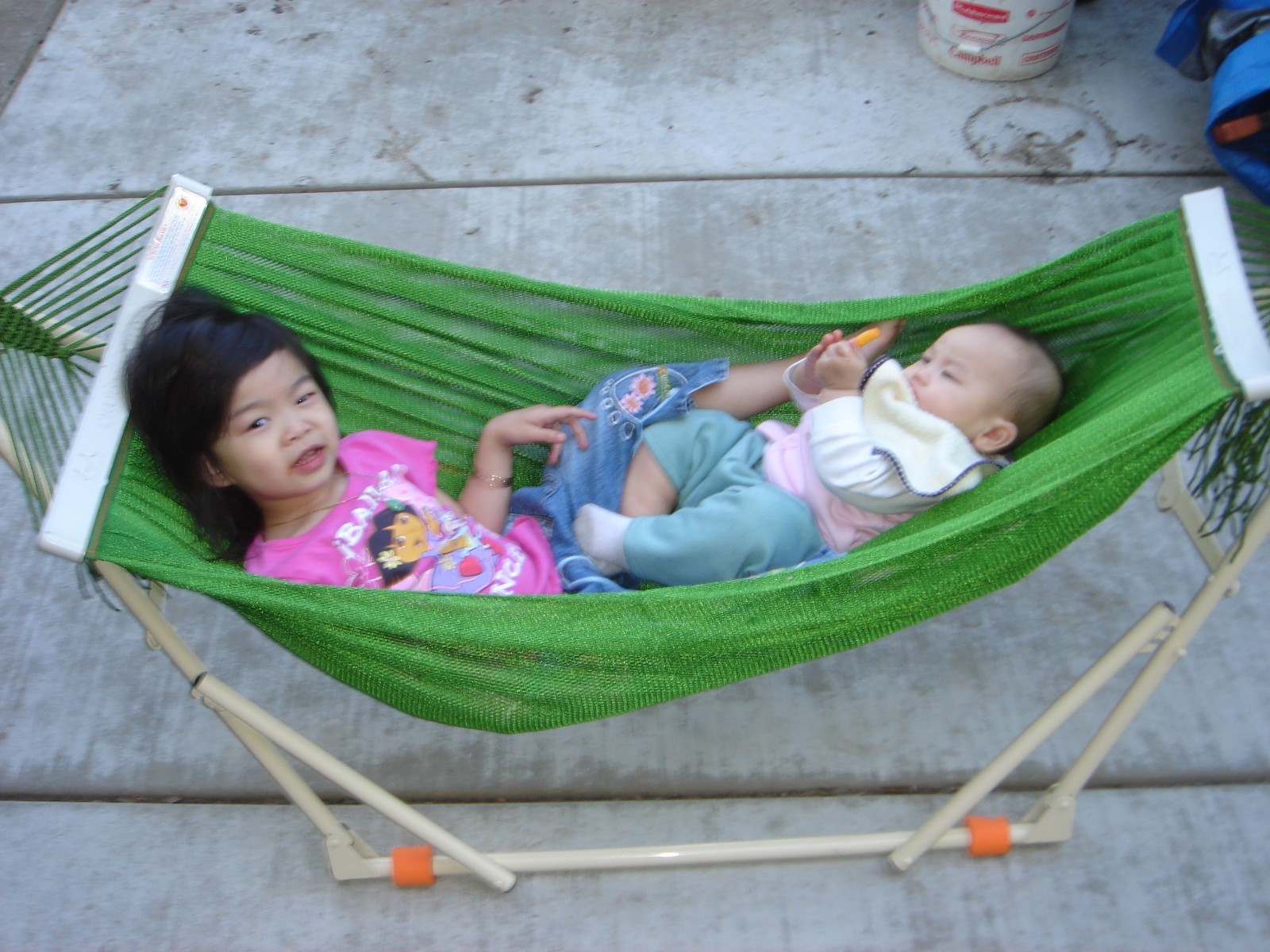 Indoor/outdoor kid's Hammock Swing Bed with Heavy Duty Adjustable Metal frame