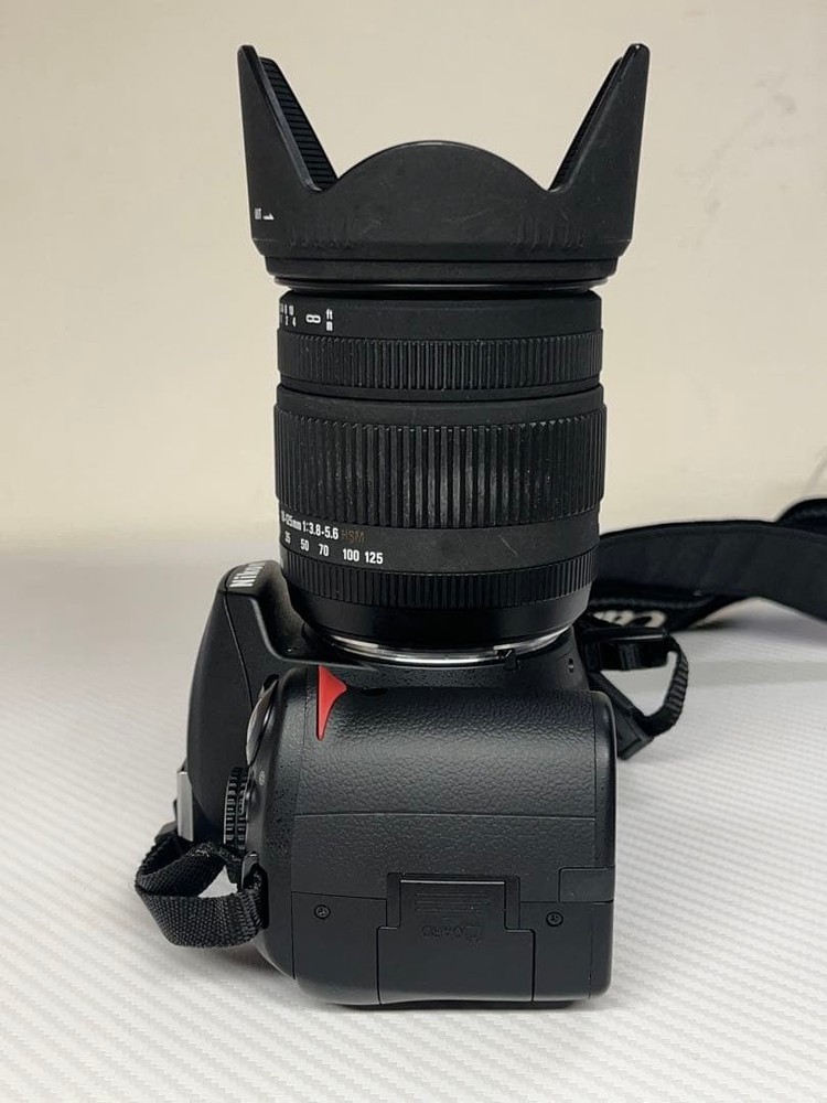 Nikon D3000 Digital DSLR Camera
