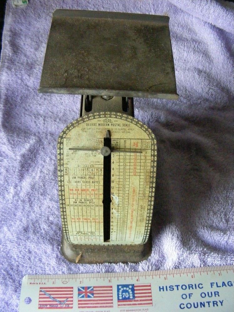 Vintage IDL Postal Scale
