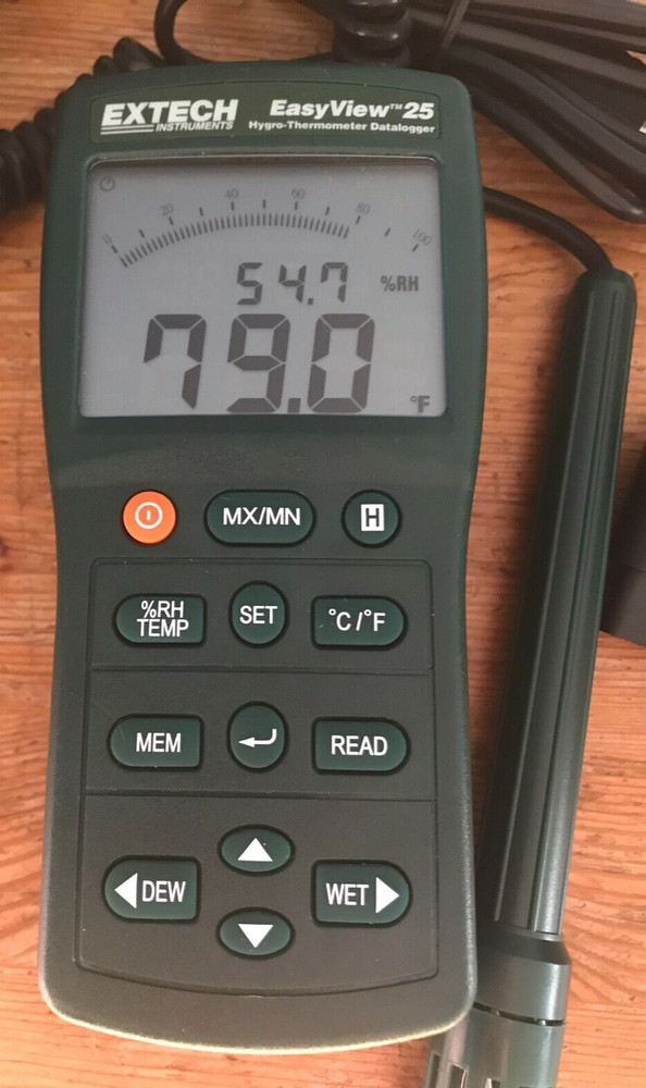 Extech EasyView 25 Hygro Thermometer Data Logger with Case Easy View