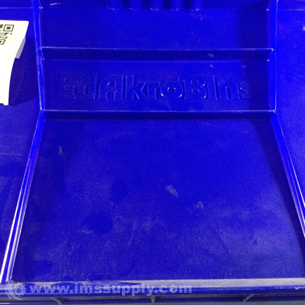 Akro Mils 30-270 Plastic Stackable Bin USIP