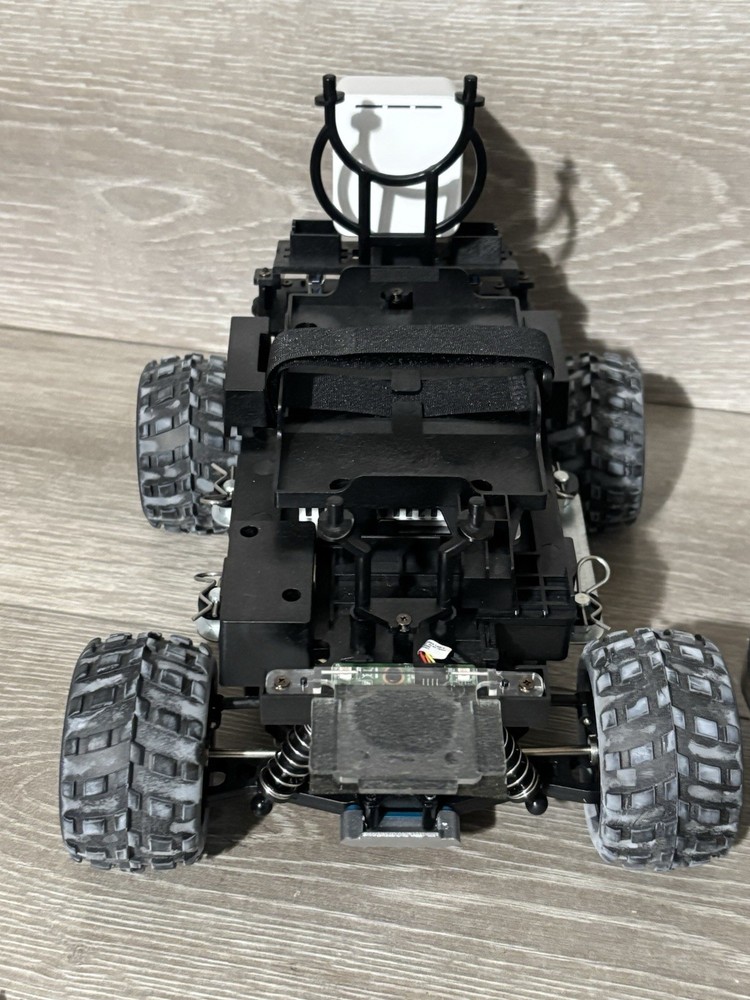 AWS DeepRacer Fully Autonomous 1/ 18th Scale Race Car ONLY for Developers
