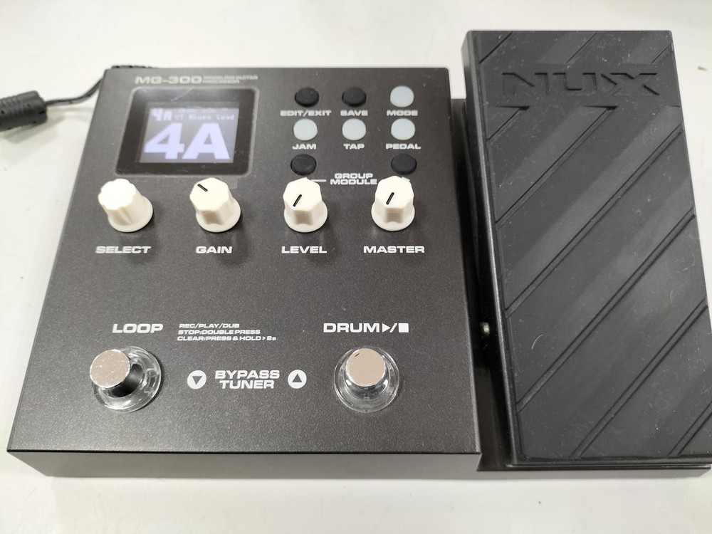 NUX MG-300 multi-effector modeling guitar processor w/ Box Testsed Japan