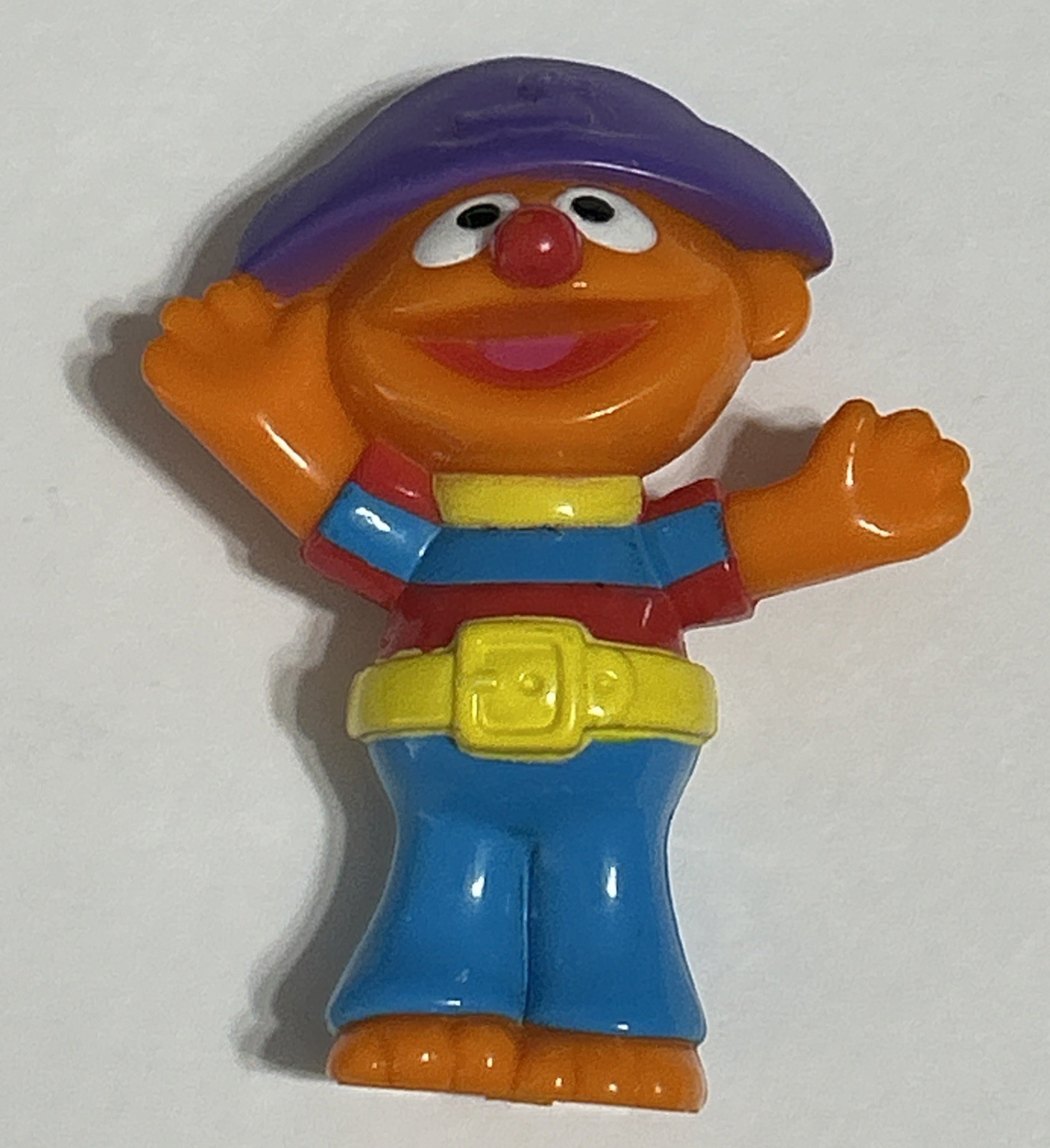 25pc VTG 90s Toy Junk Drawer Lot Elmo Ernie Farmer Hamster Raisin Happy Meal Toy