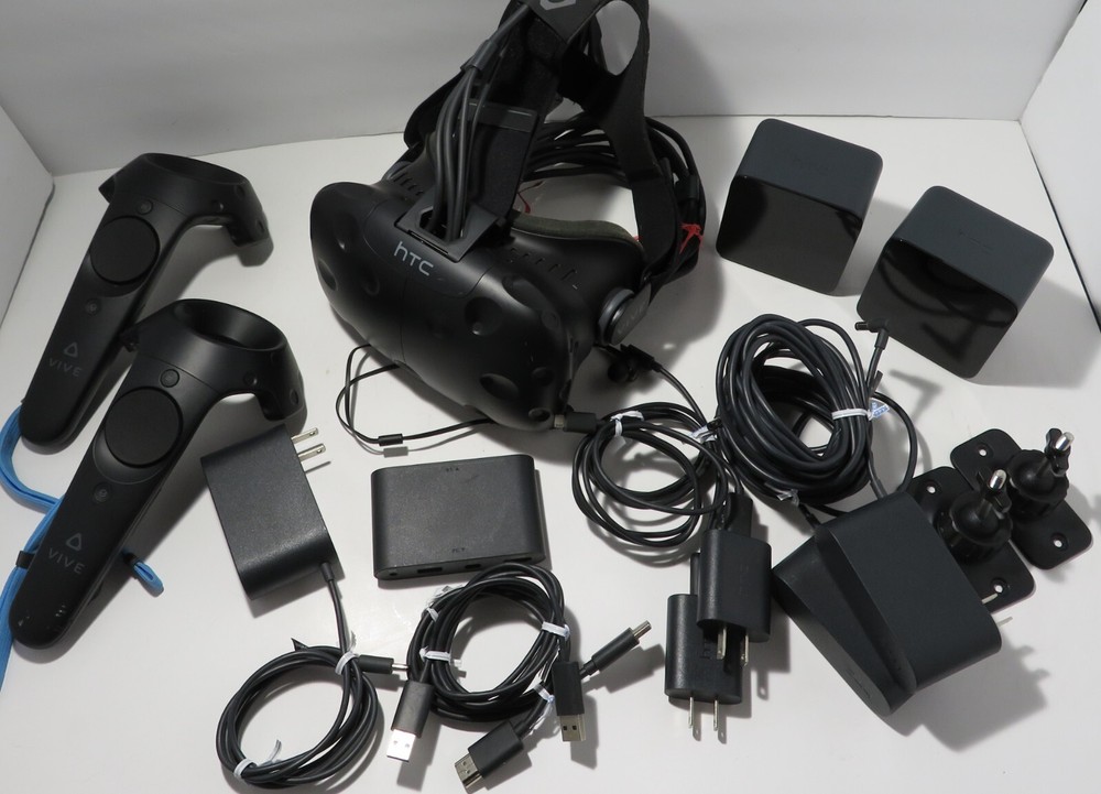 HTC Vive VR Headset Complete Set Full Kit System Virtual Reality - READY TO USE