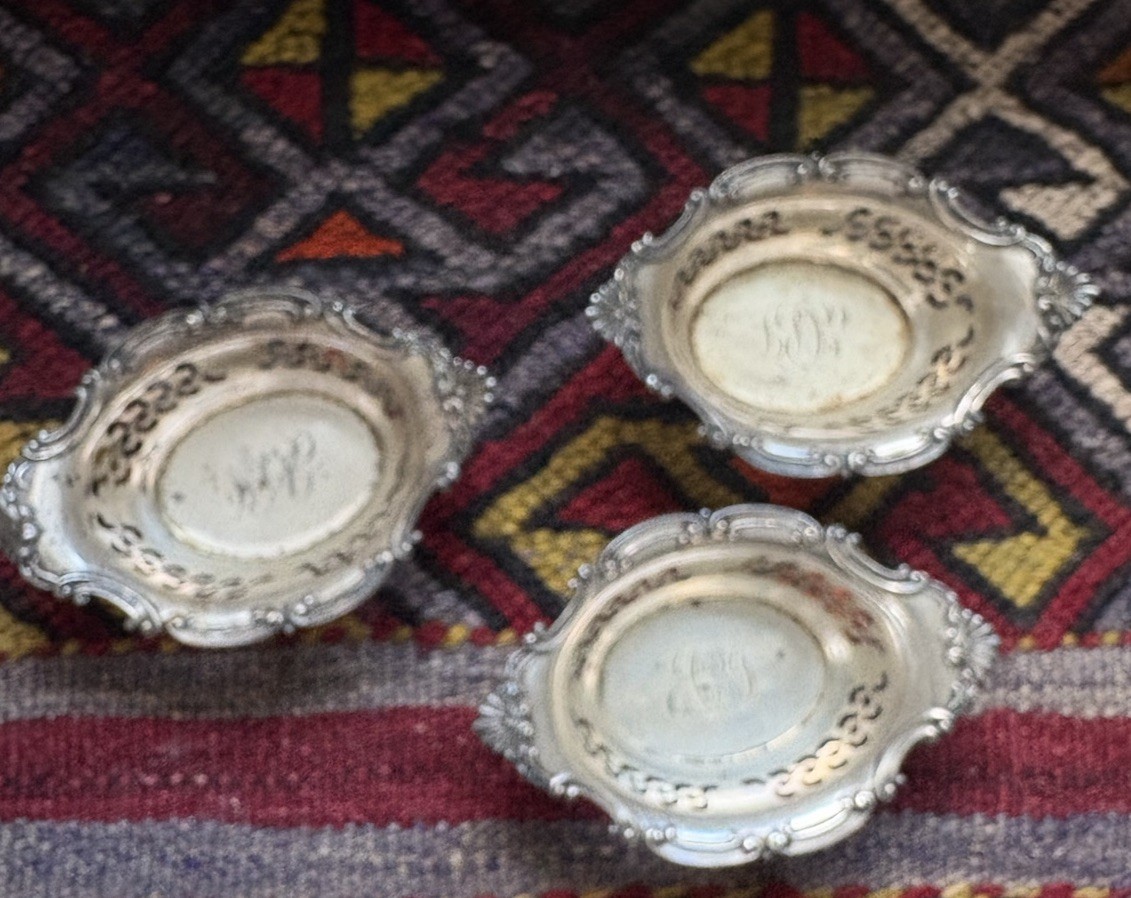 3 VINTAGE  Bigelow Kennard Petite Sterling Nut Dishes 62 grams