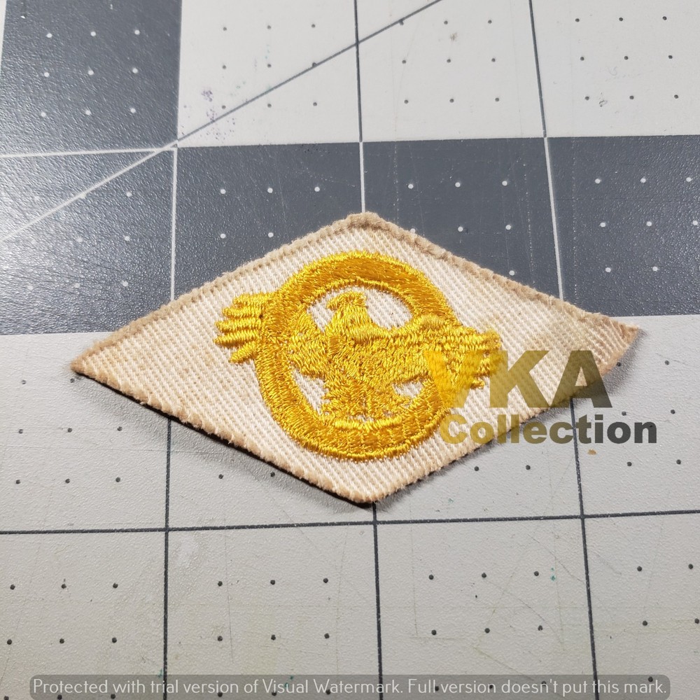 White Twill Ruptured Duck Honorable Discharge Patch