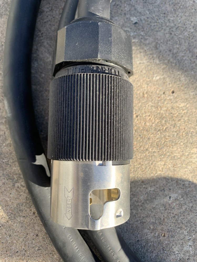 2x EMC Power Distribution Cables