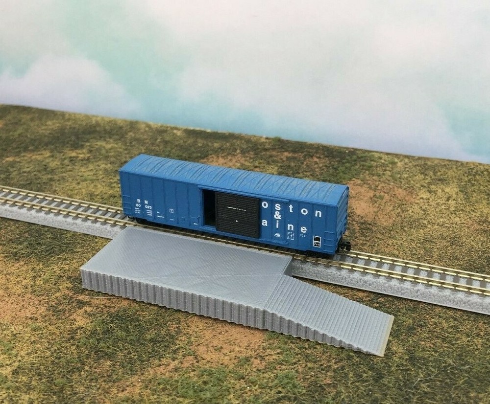 Long Loading Platform Dock with Ramp - Z Scale 1:220 - No Assembly Required!
