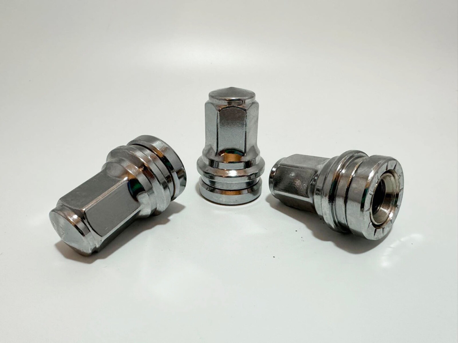 32 OEM Factory Style Lug Nuts 14x1.5 For Ford Super Duty F-250 F-350 HCPZ-1012-B