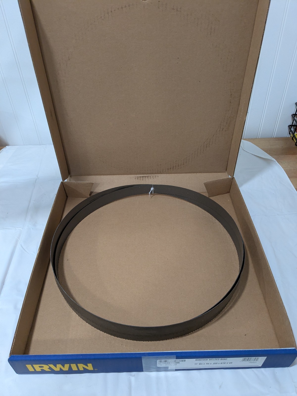 Irwin Welded Bandsaw Blade: 11' 6 Long x 1" Wide x 6 to 10 TPI 87748IBB113505