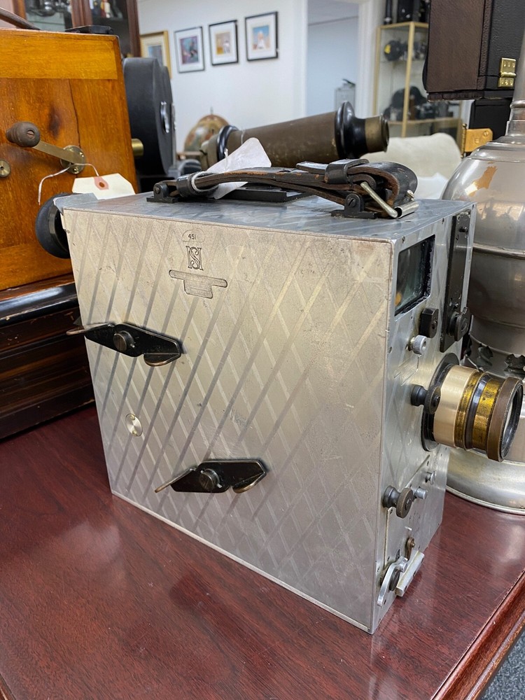 Vintage 35mm Newman Sinclair model E Motion Picture Camera